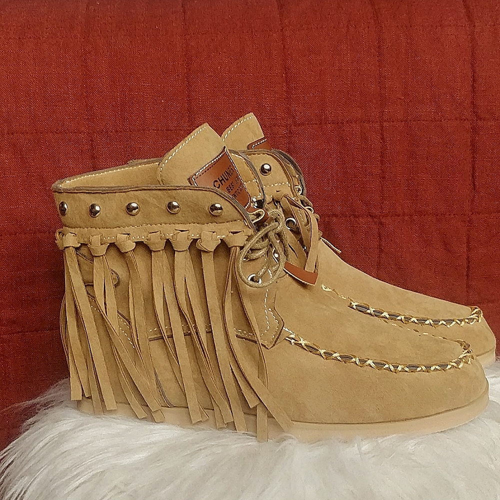 size 6 moccasins